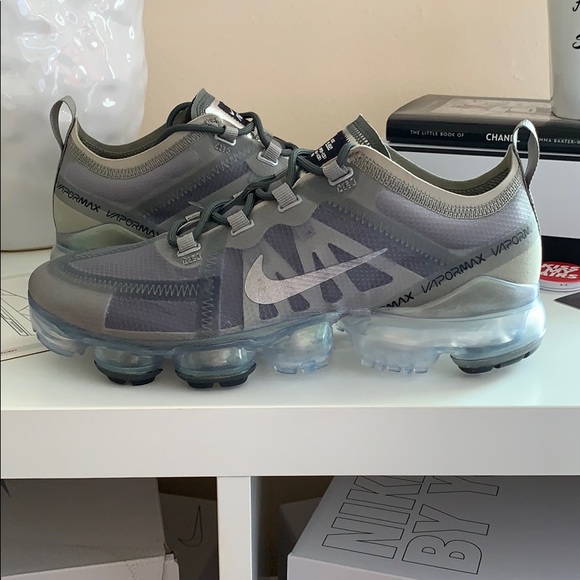 New Nike Air Vapormax premium grey - Picture 3 of 11
